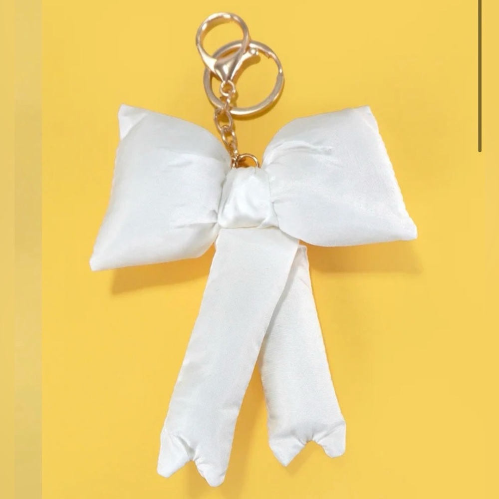 🆕 Elegant White Satin Puffy Bow Purse Charm with Gold Hardware